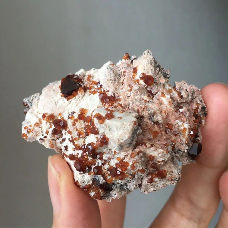 Natural Garnet Rough Crystal Mineral Specimen Quartz Raw Rock Stone Healing Home Decor Gift Collectibles