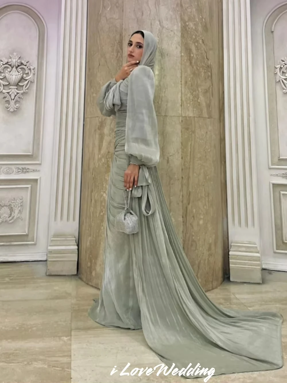Elegant Long Sleeve Evening Dresses 2025 Satin Pleat Mermaid with Hat Saudi Arabia Sweep Train W Edding Party Dress Customized