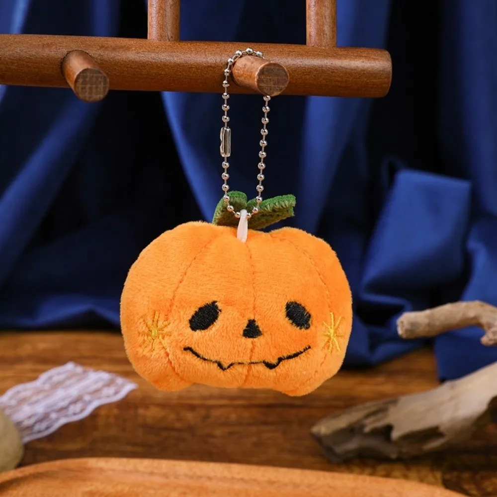 Stuffed Funny Halloween Keychain Kawaii Pumpkin Head Furry Bag Pendant Decoration Soft Cartoon Pendant Trick Or Treat