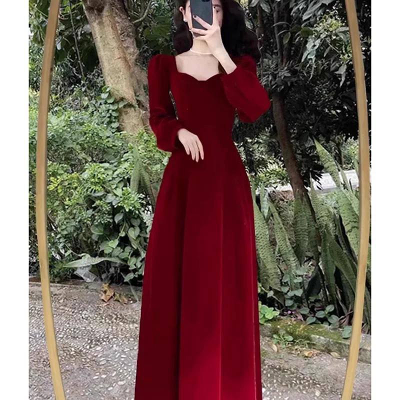 High-End Retro Velv… - image