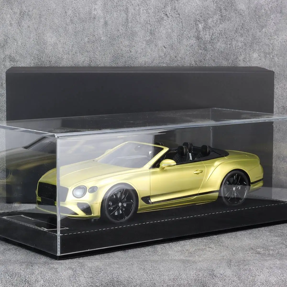 HH 모델 1:18 콘티넨탈 GTC 시뮬레이션 한정판 수지 금속 정적 자동차 모델 장난감 선물