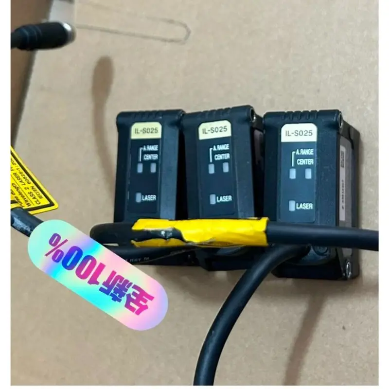 Sensor Keyence, IL-S025, nuevo, 95%