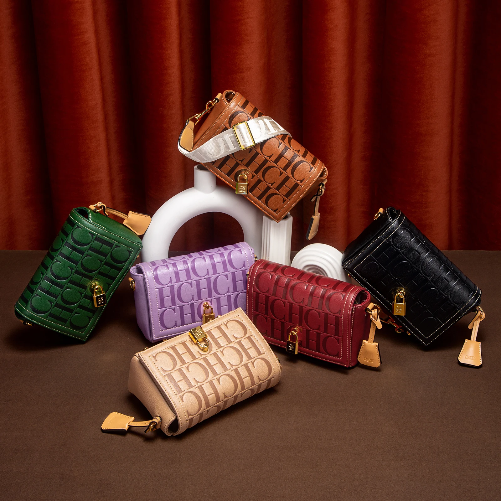 

Дизайн изысканного мастерства, женская новая сумка на плечо, модная классическая легкая роскошная сумка через плечо из искусственного материала с буквенным принтом