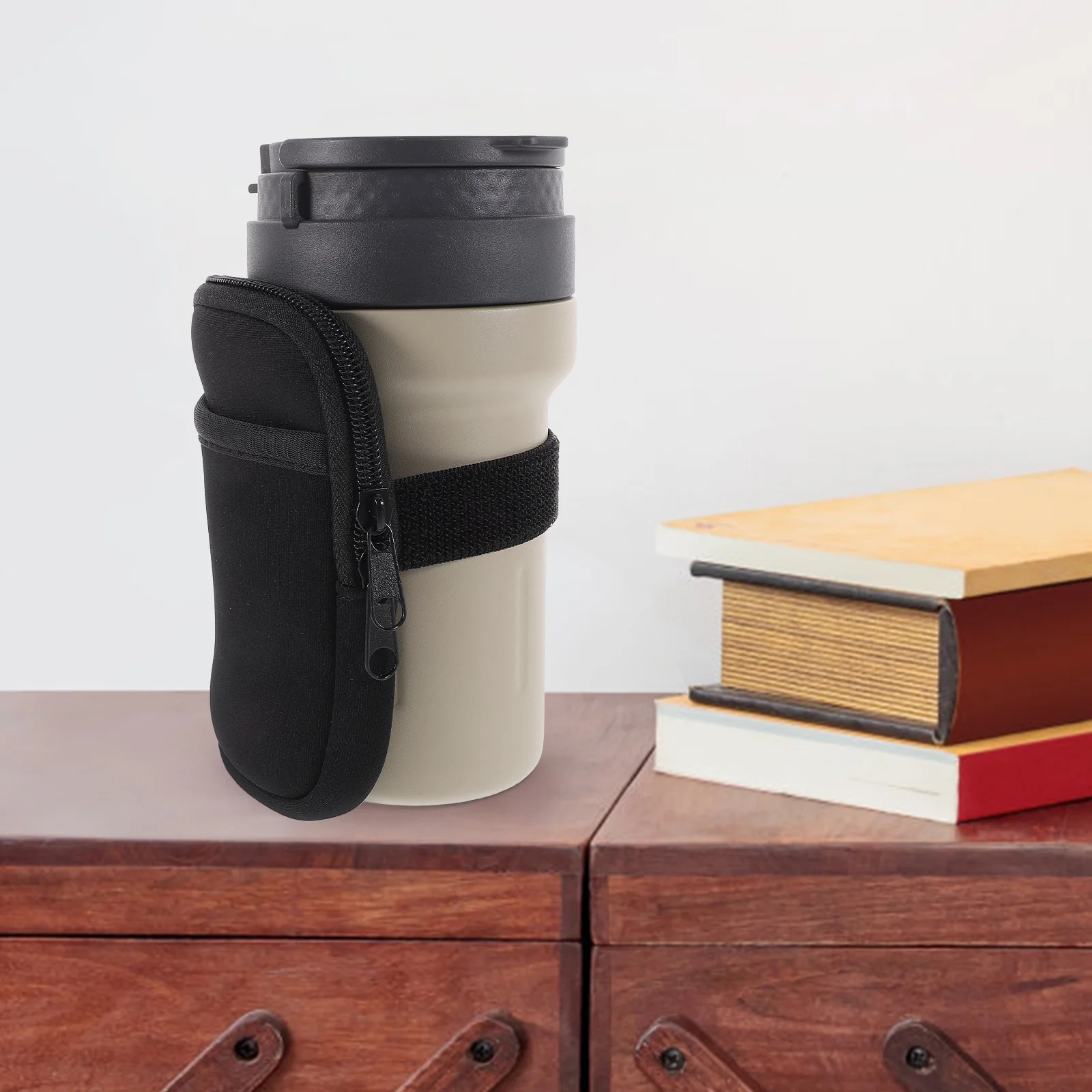 

Car Water Bottle Pouch Neoprene Durable Outdoor Adjustable Strap Portable Zipper Tumbler Bag Small Storage Pocket for Travel