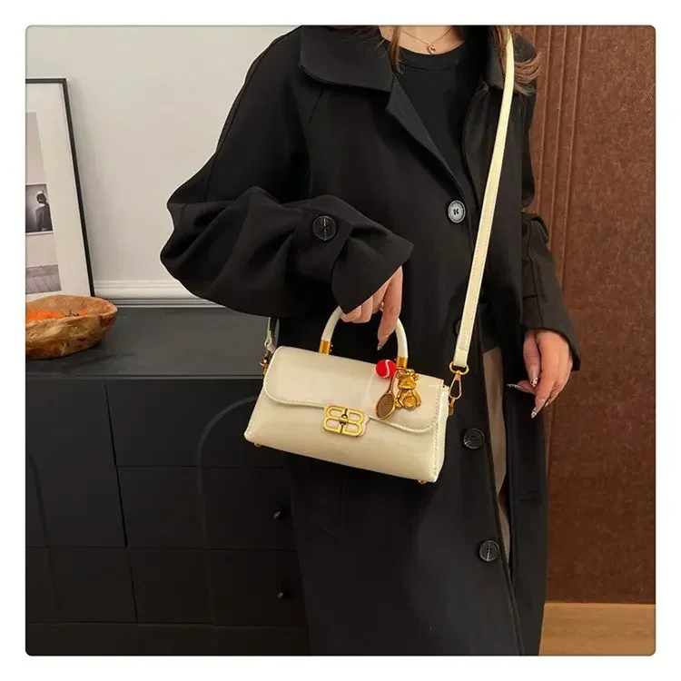 

2025 Hot! Women's Textured Square Crossbody Bag | High-End Mini Purse | Detachable Strap | Versatile & Fashionable