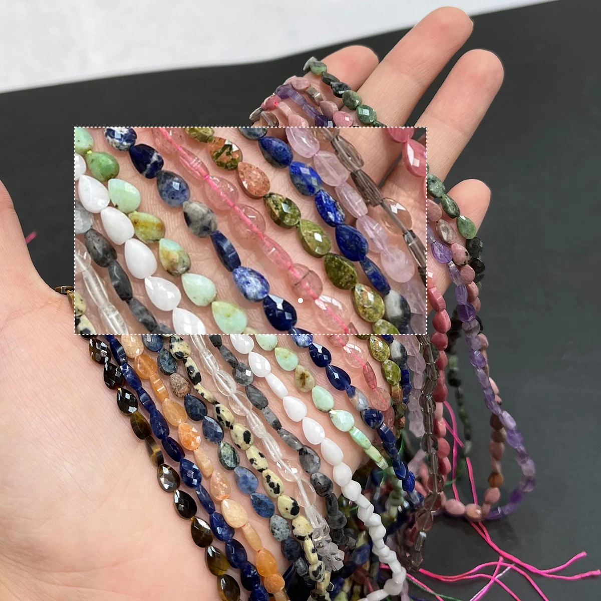 Natürliche Steinperlen aus Dialogit/Amethyst, 3 x 5 mm, zum Basteln von Schmuck, für DIY-Halsketten, Armbänder, Ketten und Ohrringe. – Detail 1