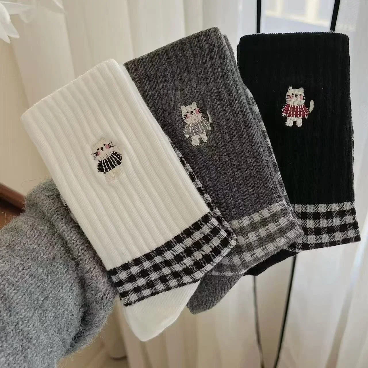 Grey Retro Black White Checkered Japanese Style Cute Socks Children Mid Tube Autumn Winter Kitten Cartoon Cotton Socks