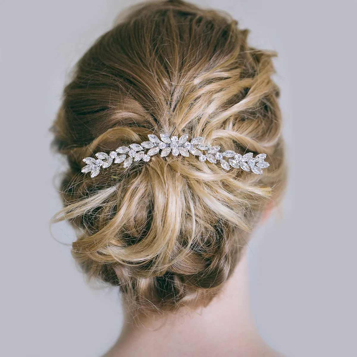 Classical Women\'s Hair Bun Coiffure Rattan Rhinestone Welding Shaped Hair Comb Wedding Styling Bridal Headdresses