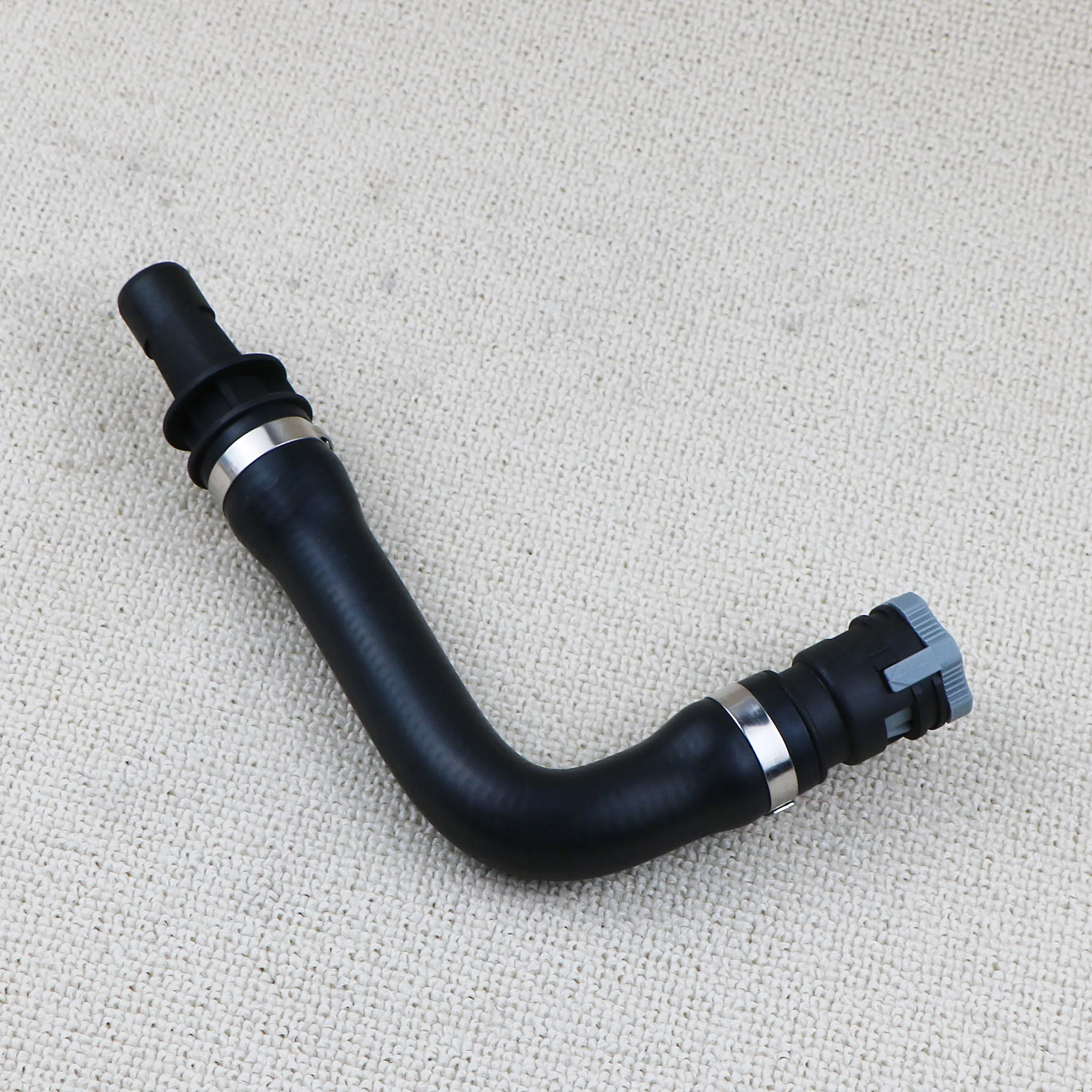 30636952 Rubber Radiator HVAC Heater Hose Water Hose For Volvo S40 C30 V50 C70 2006 2007 2008 2009 2010 2011 2012 2013 30794656