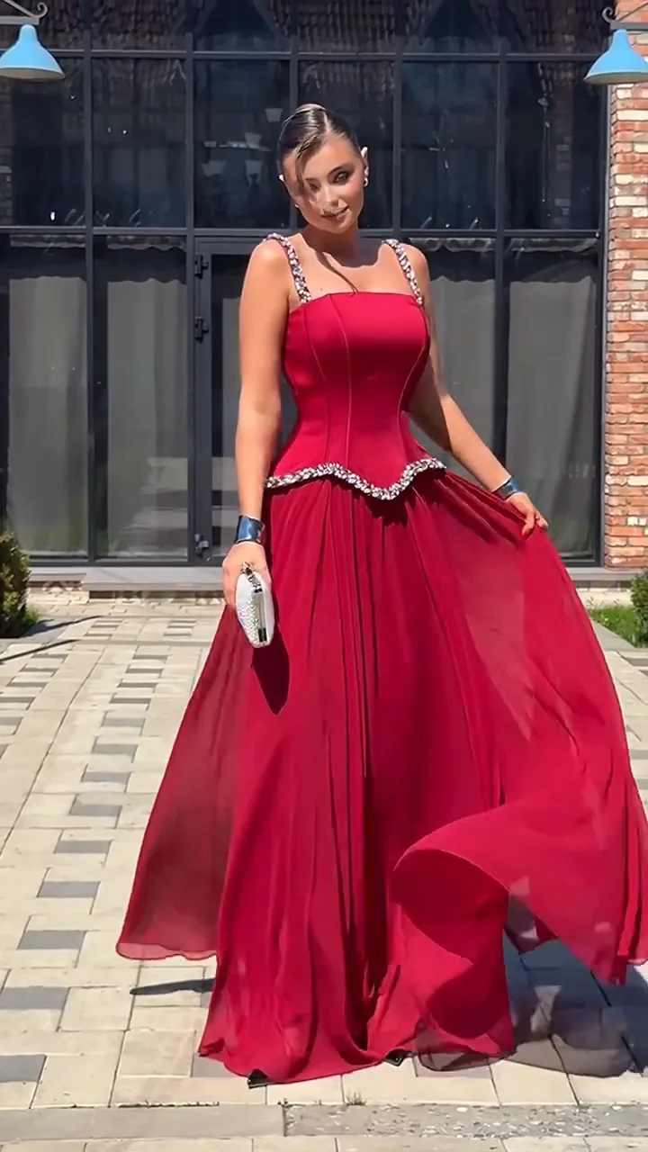 Evening Gown - 얇은 어깨끈이 달린 파티 드레스, 맞춤