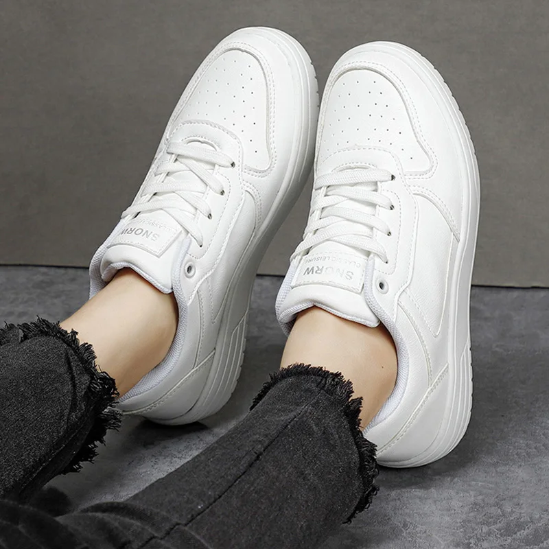 2024 New Loafers Women Zapatillas Mujer Comfortable White Shoes Ladies Luxury Black Flats Shoes for Men Sneakers