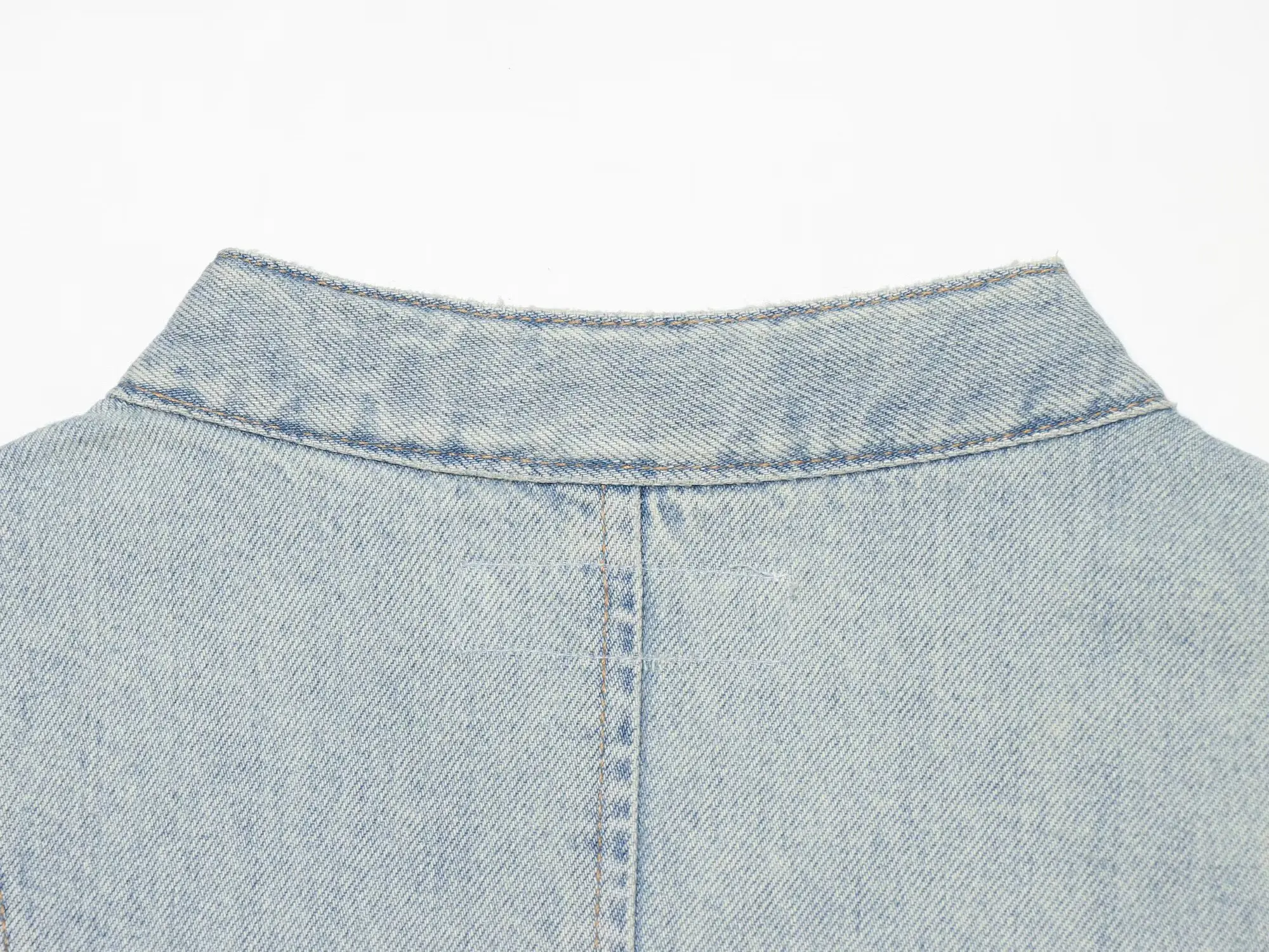 Modische Damen Ärmellose Jeansweste Oberbekleidung Vintage Trendy 2026 Sommer Neu Schlankmachende Stehkragen-Weste mit Knopfverzierung – Detail 10