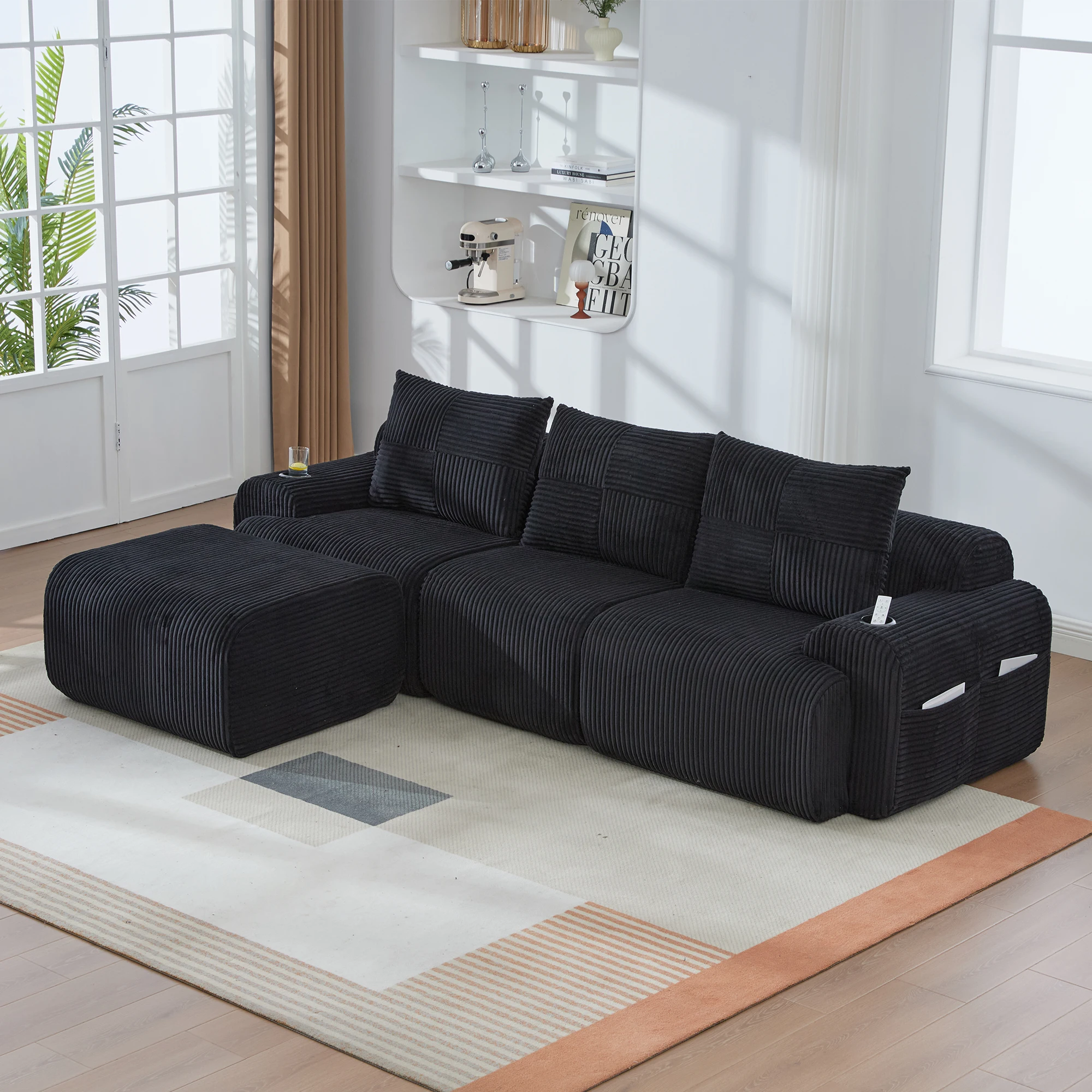 Sofá modular de 3 plazas con pufes, portavasos y bolsillo lateral, configuración libre, en terciopelo acanalado negro