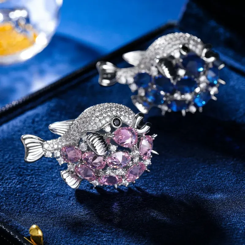 102Новая высококачественная брошь в виде маленькой рыбки с цирконом и персонализированной и модной брошью, пряжкой, аксессуарами