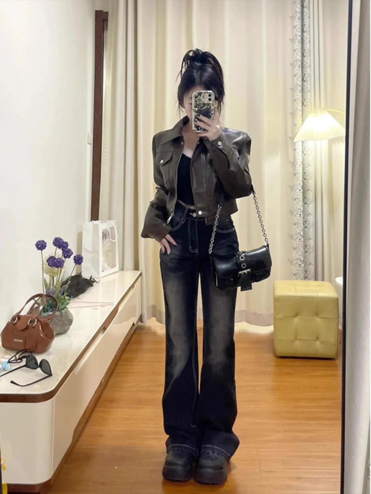 Retro Marrone Cuoio DELL'UNITÀ di elaborazione Jaet delle Donne Primavera 2025 Nuovo di Piccole Dimensioni Caffè Or Moto Jaet Top Loose Fit Lungo Sve