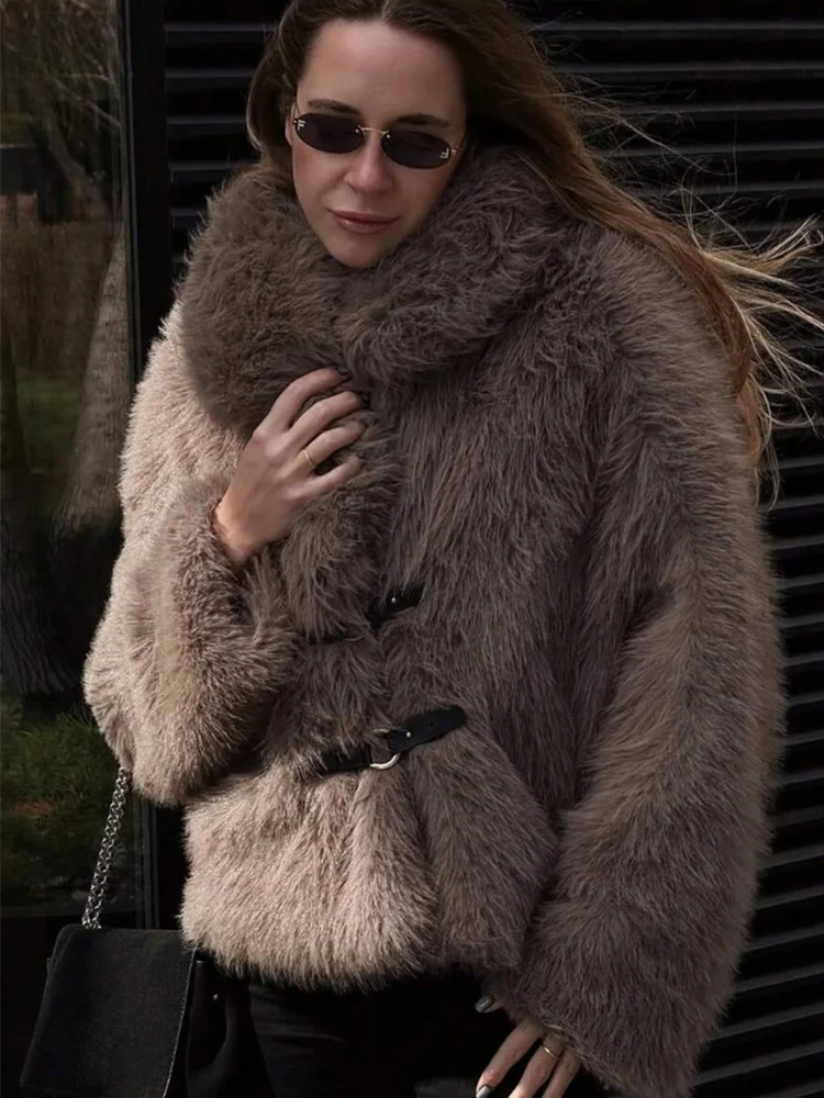 

TFMLN Winter New Women's Chic Faux Fur Jackets Lapel Vintage Fashion Thick Warm Coats Elegant Ladies Pockets Fur Outerwear