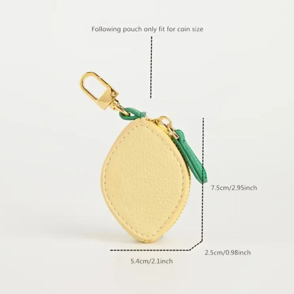 محفظة فواكه بتصميم ساحر على شكل فاكهة مع سلسلة مفاتيح ومحفظة صغيرة الحجم على شكل فراولة ومحفظة للعملات المعدنية هدية للنساء