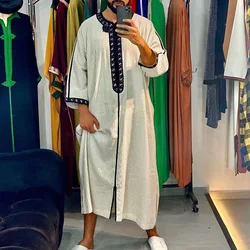 Batas de caftán musulmanas con estampado a rayas para hombre, vestido de ocio de Jubba Thobe, ropa islámica, moda masculina Abaya, moda saudita