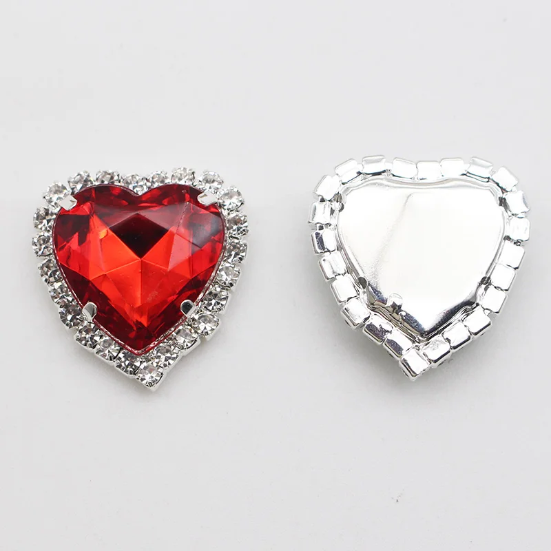 Colore argento 25mm a forma di cuore acrilico fondo piatto strass gioielli in metallo fai da te con fori accessori decorativi per cucire