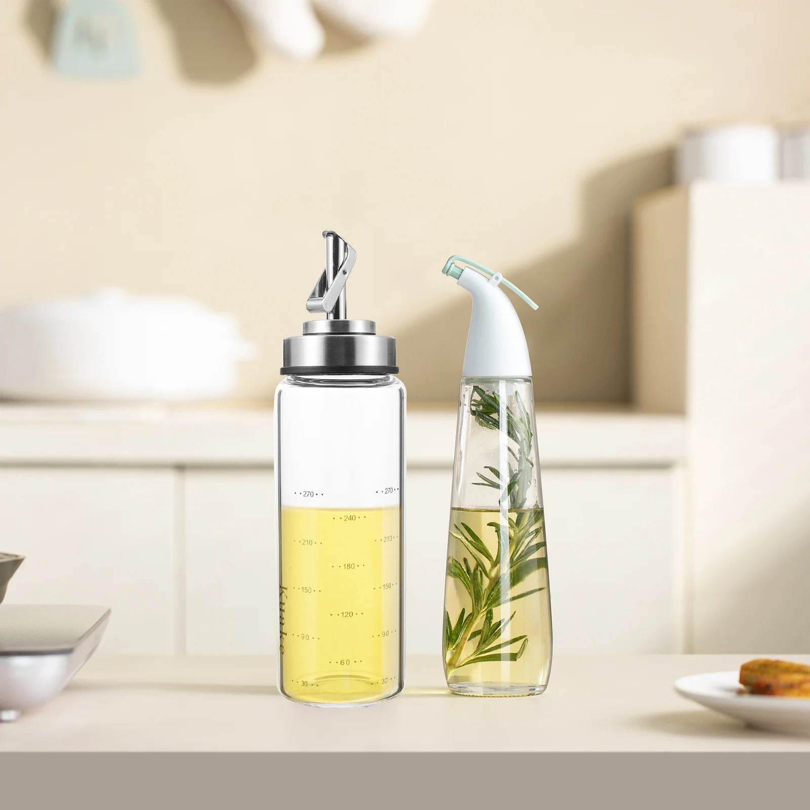 

1Pcs Automatic Gravity Sensor Oil Bottle Large Capacity Household Seasoning Dispenser for Olive Oil Vinegar Soy Sauce Balsamic