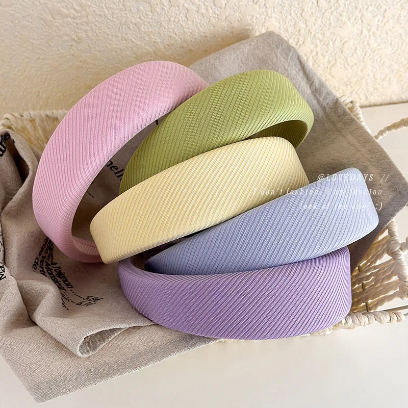 

Korean Style Cream Solid Color Fabric Diagonal Stripe Wide Headband Non Slip Versatile Hair Hoop for Women Daily Wear Elegant