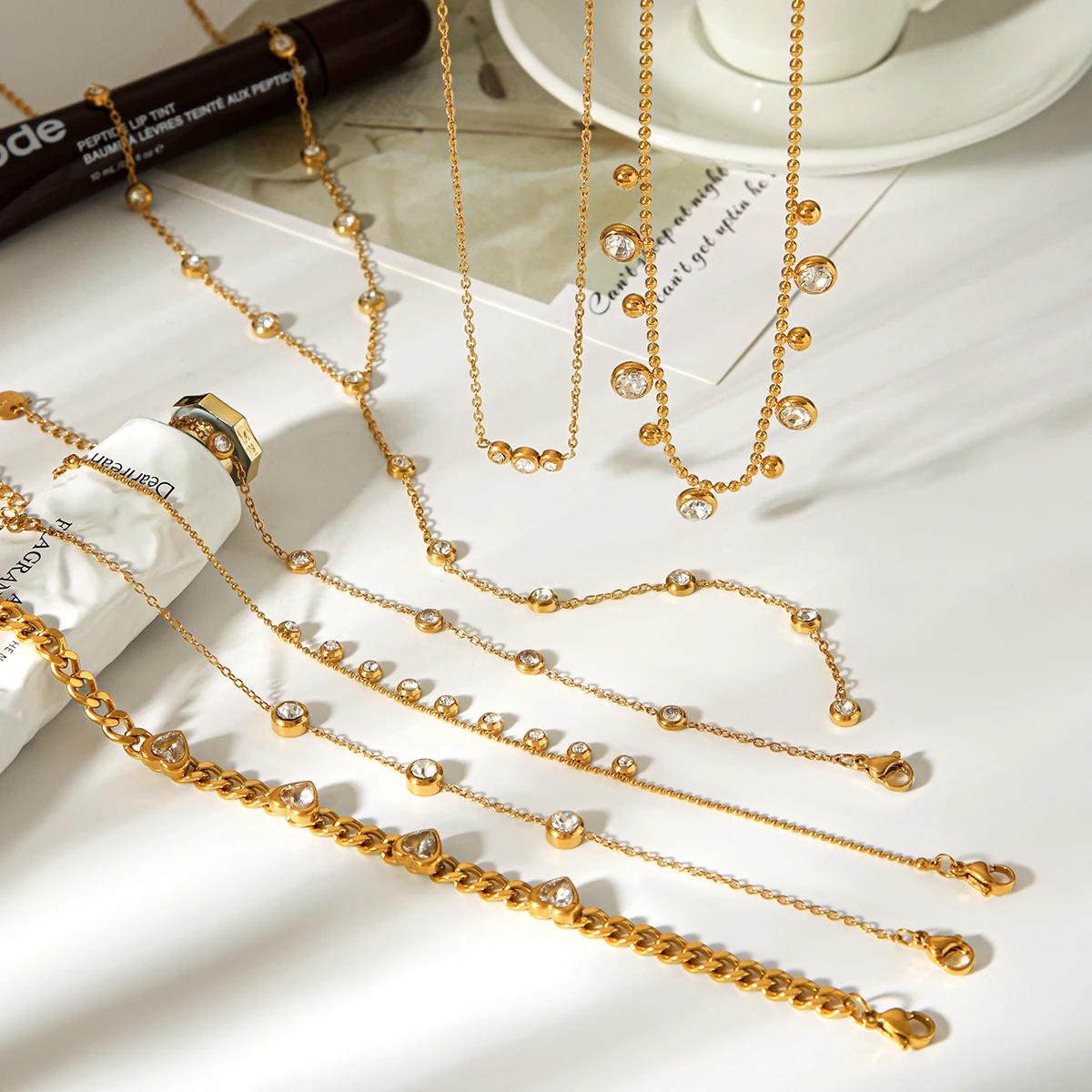 Vergoldetes Zirkon-Blumen-Schmuckset für Damen, zierliche Halskette, Armband, hypoallergen, Edelstahl, anlaufbeständig, Geschenk – Detail 19