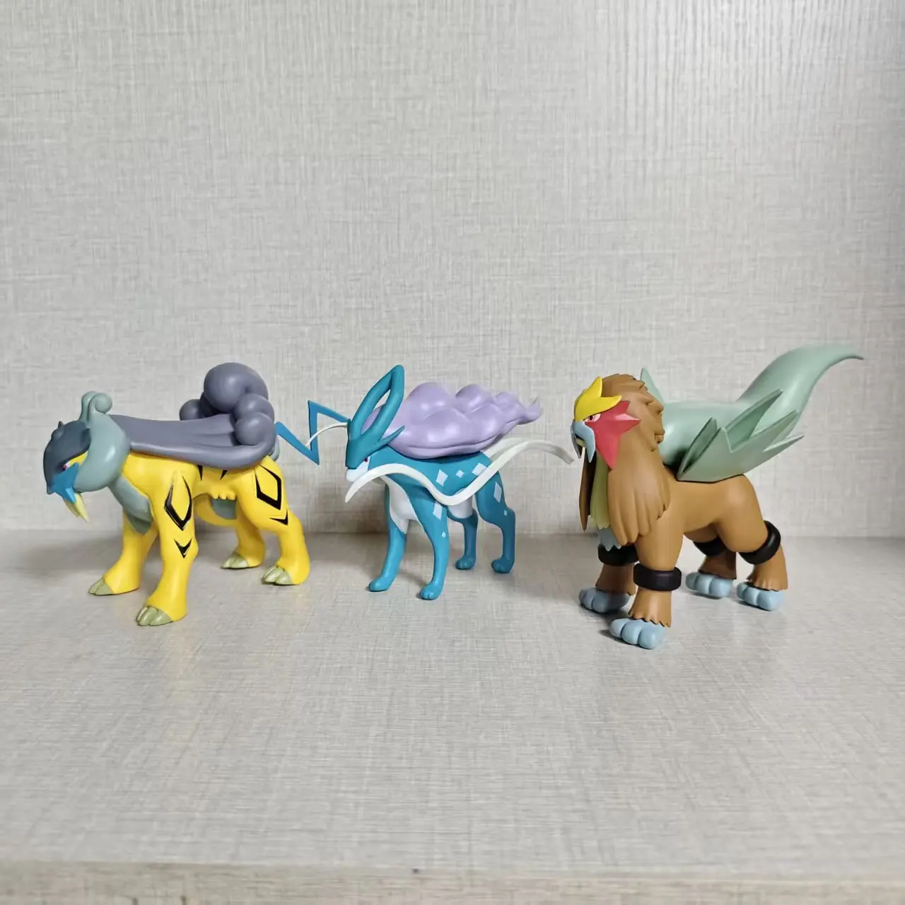 Scale World 1/20 Raikou Suicune Entei Figure Johto Three Sacred Beasts Anime PVC Model Toy Collectible