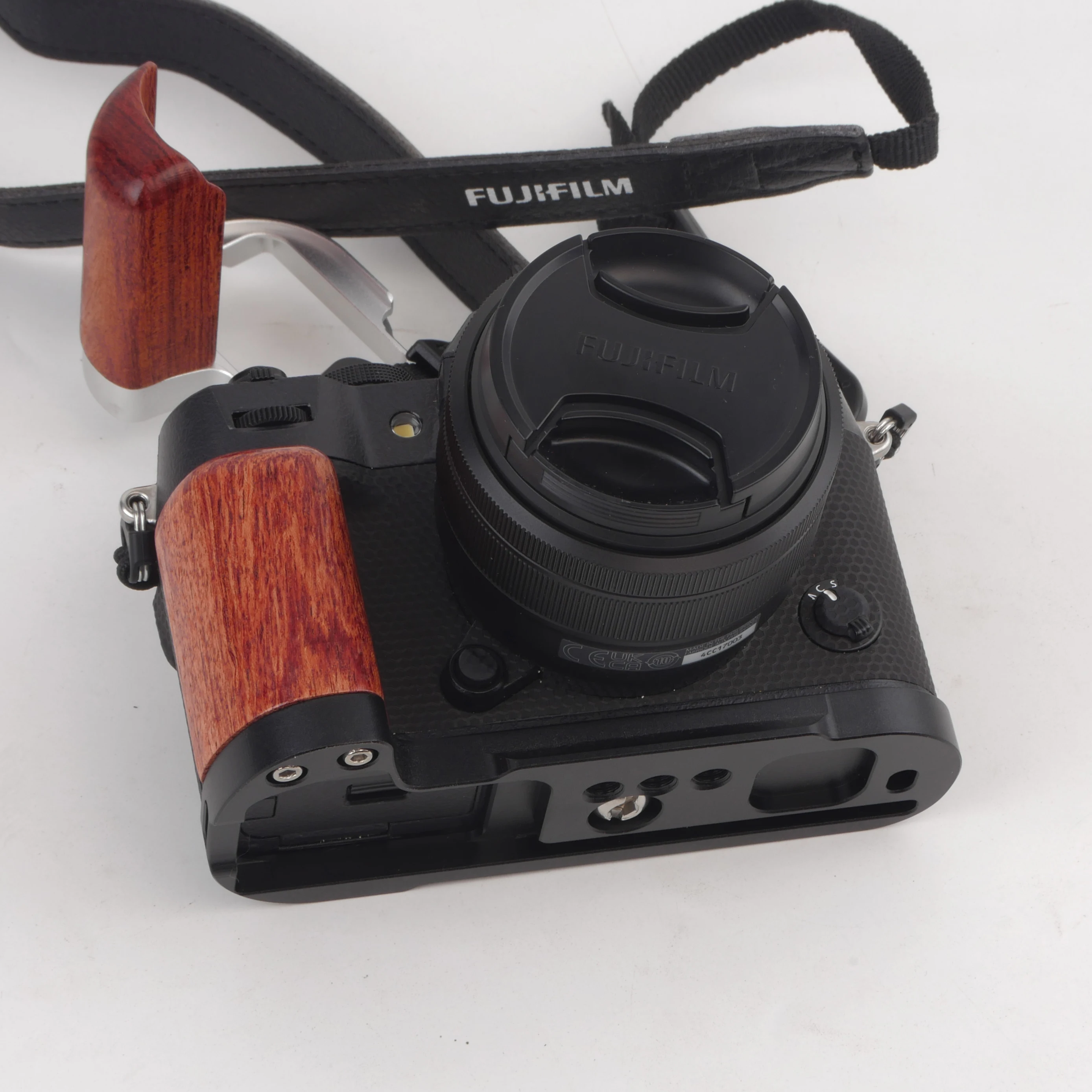FITTEST Hand Grip QR Plate For Fujifilm X-T50 Camera Arca Tripod Bracket Wooden Handle Wood Grip Fuji XT50 L Bracket Fit RRS