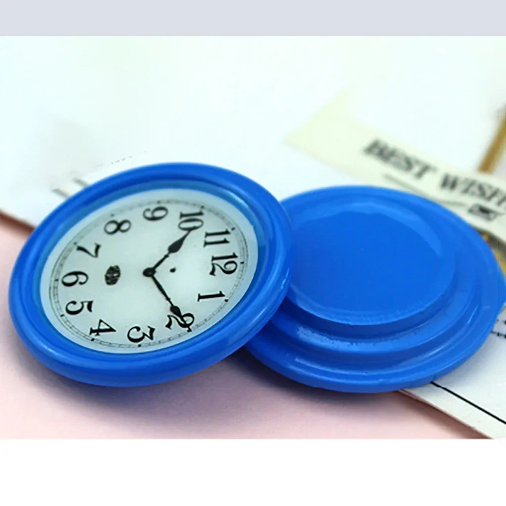 1Pcs 1/12 Dollhouse Miniature Accessories Mini Resin Wall Hanging Clock Model for Doll House Decoration ob11