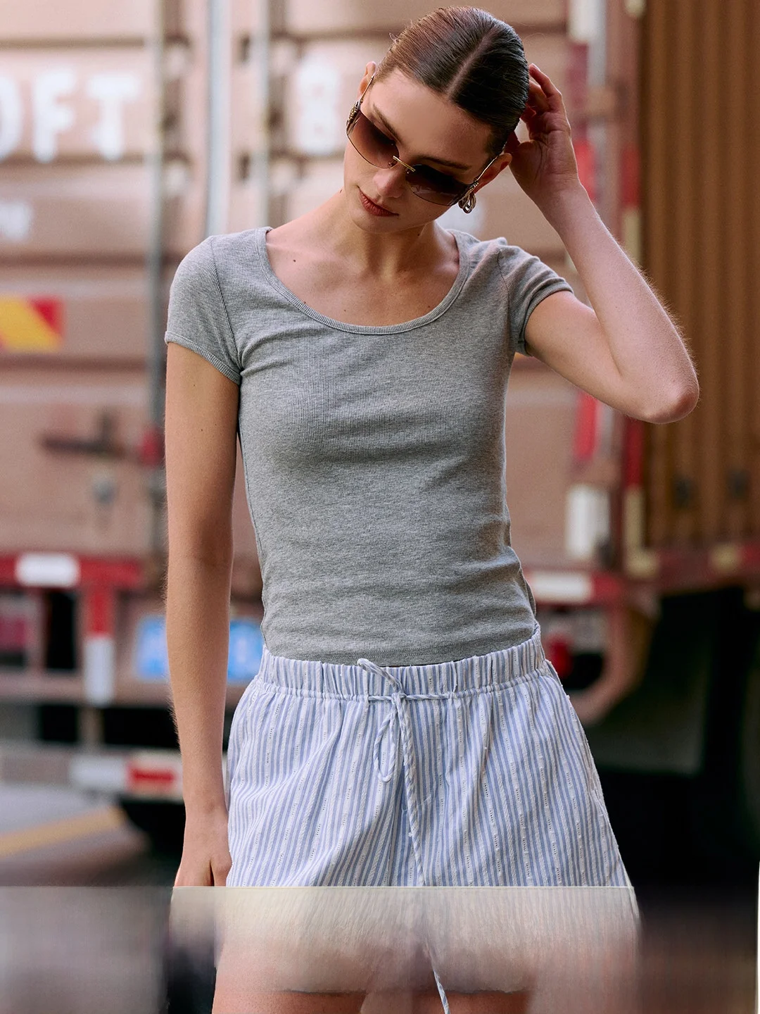 

Женская облегающая футболка Luna7xi с коротким рукавом, круглым вырезом, базовый стиль, высокоэластичная, дышащая, укороченная, базовая майка-топ