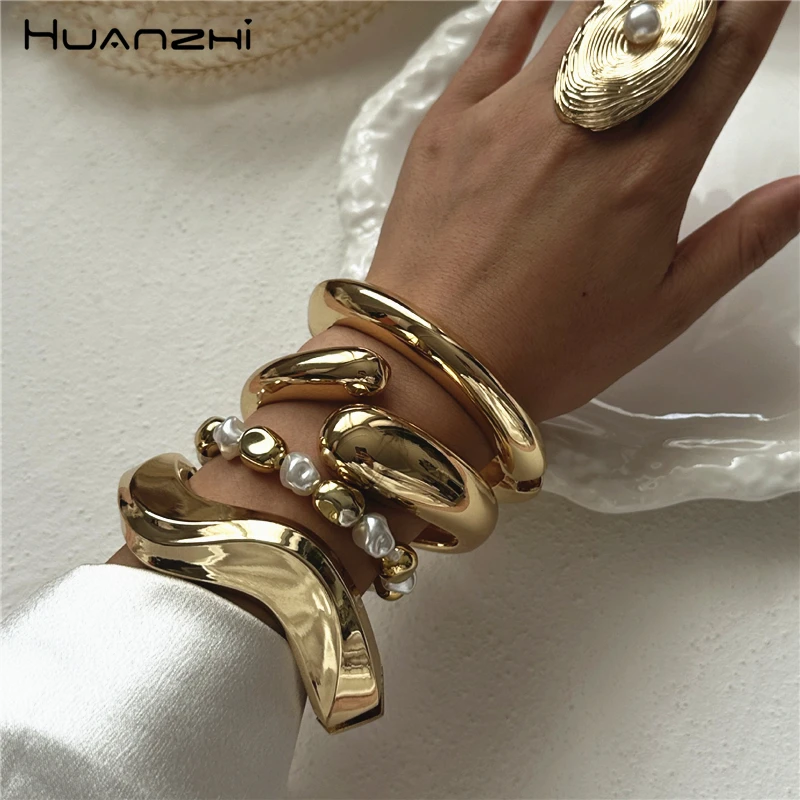 HUANZHI Vintage Metal Wave Twist Double Water Drop Smooth Irregular Bracelet Geometric Chunky Cuff Bangle for Women Men Jewelry