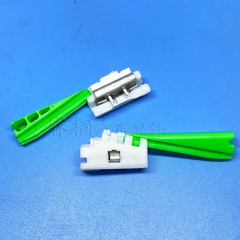 

1pc for Mercedes Benz W202 W124 W201 car roof fixing clip buckle