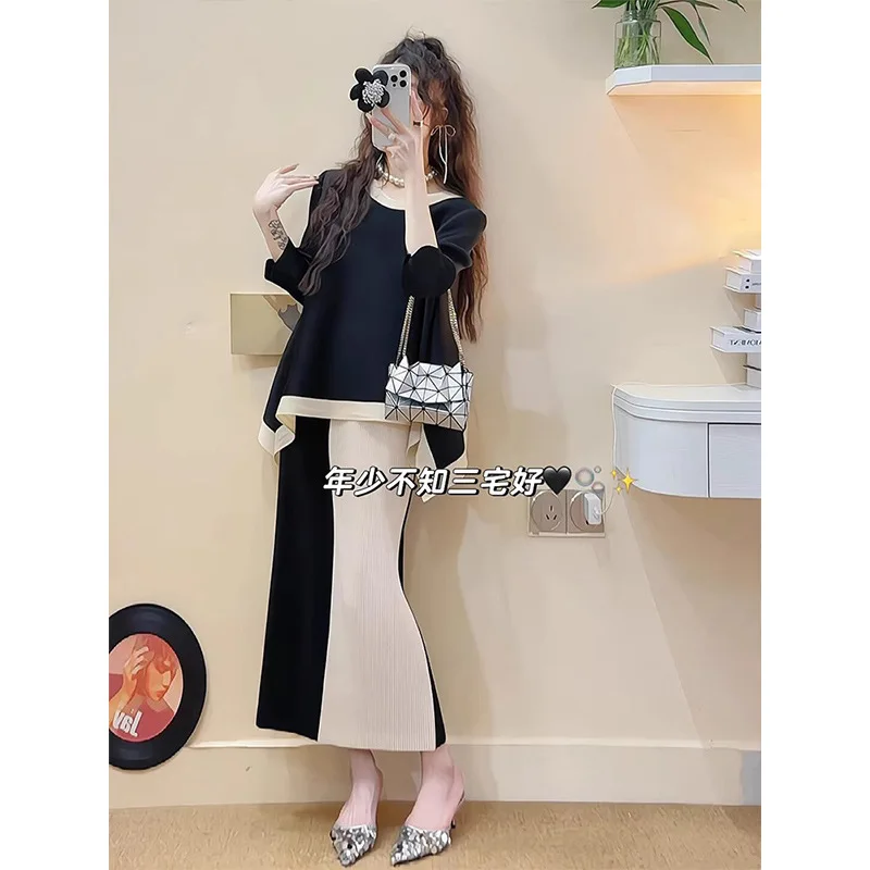 

Miyake 2025 Summer New Women's Suit Round Neck Long Sleeve Top High Waist Pleated Clashing Colour Half-body Skirt Two Piece Set