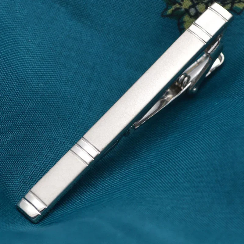 Neue Metall Silber Farbe Krawatte Clip für Männer Hochzeit Krawatte Krawatte Verschluss Clip Gentleman Krawatten Bar Kristall Krawatte Pin für männer Zubehör