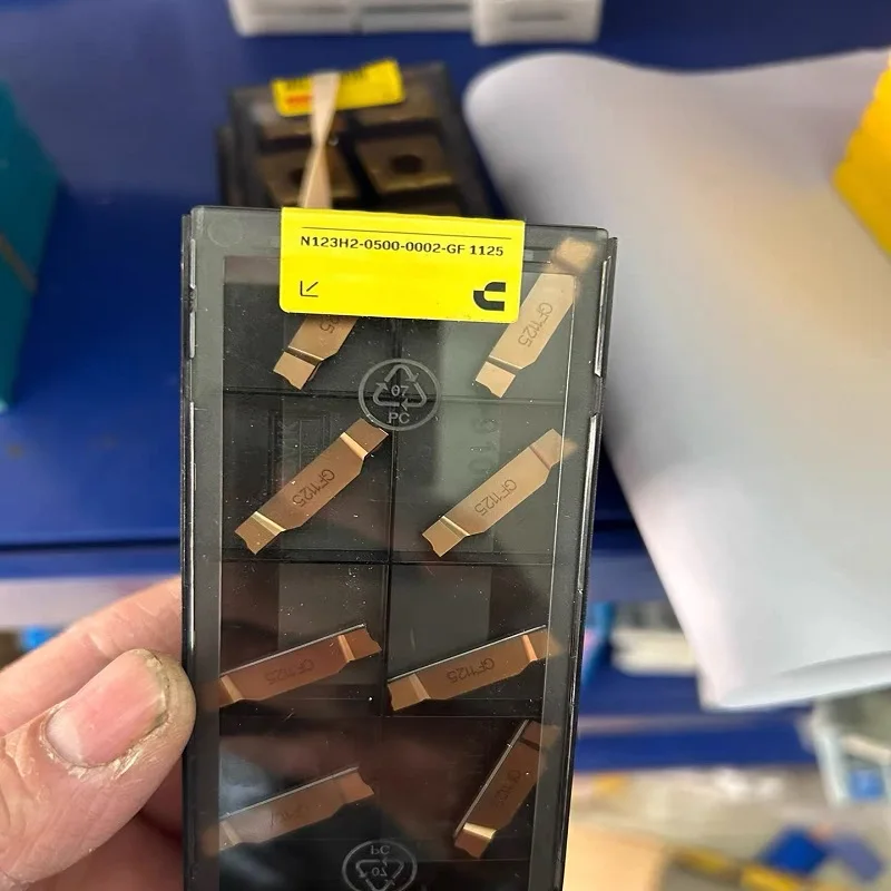 

Hard alloy cutting blades N123H2-0500-0002-GF 1125