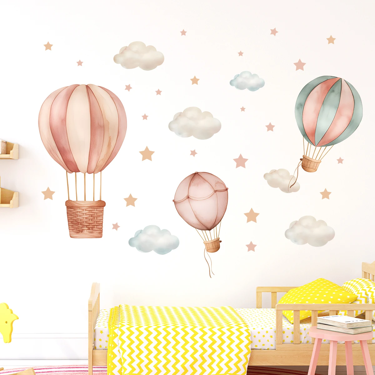 1Pc Cartoon Cloud Star Balloon Furniture adesivi murali per bambini Room Decor bambini camera da letto decorazione soggiorno decalcomanie da parete