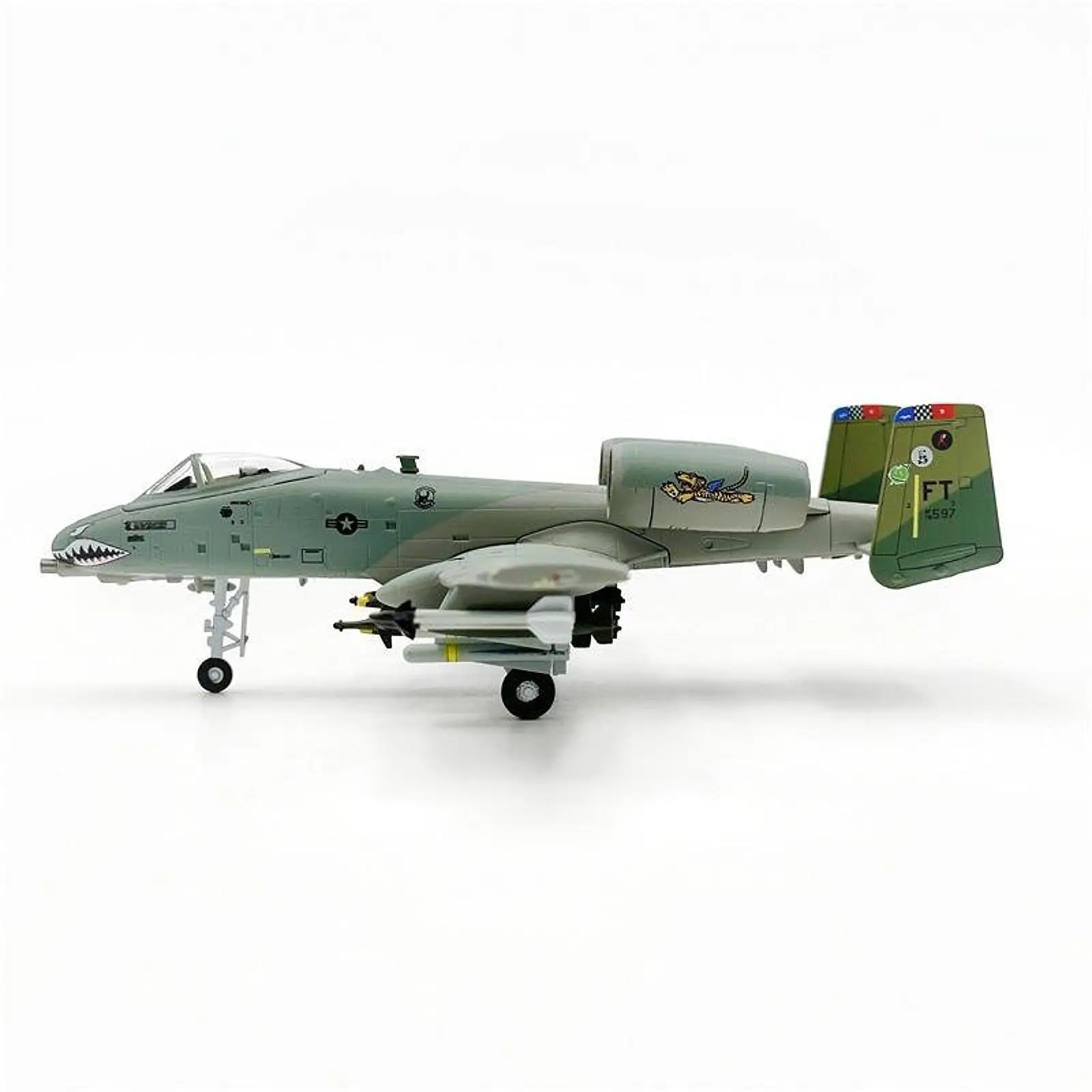 Model 1/100 Scale Diecast Metal Aircraft Toy with Stand Miniature Airplane Collectible for Office Living Room Bar Decor