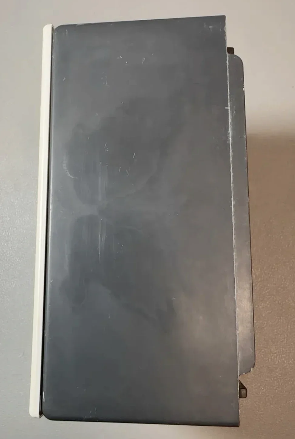 New LA5F22550 arc chamber cover plate