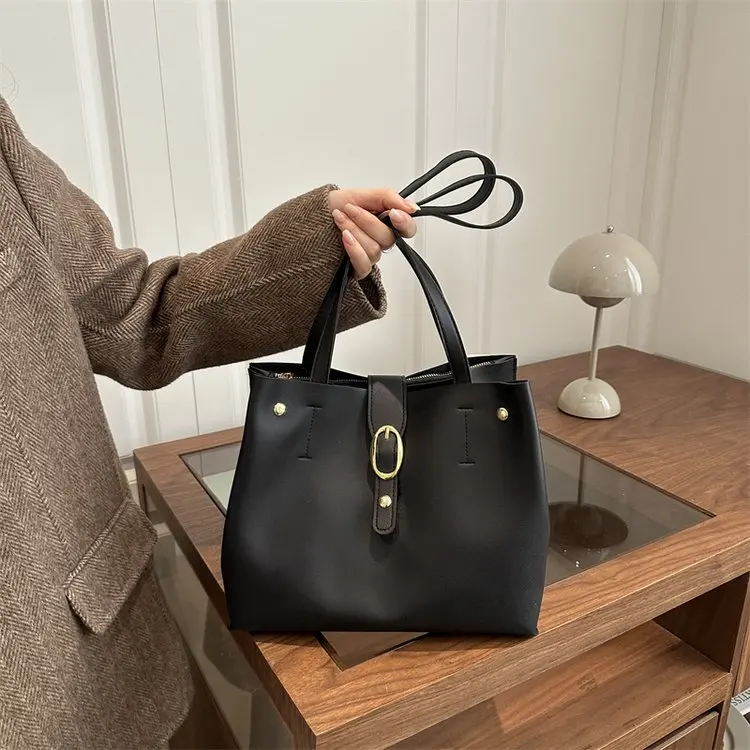 

Новая трендовая женская сумка через плечо 2026 года: легкая роскошь, нишевый стиль, высококачественная текстура, универсальная модель