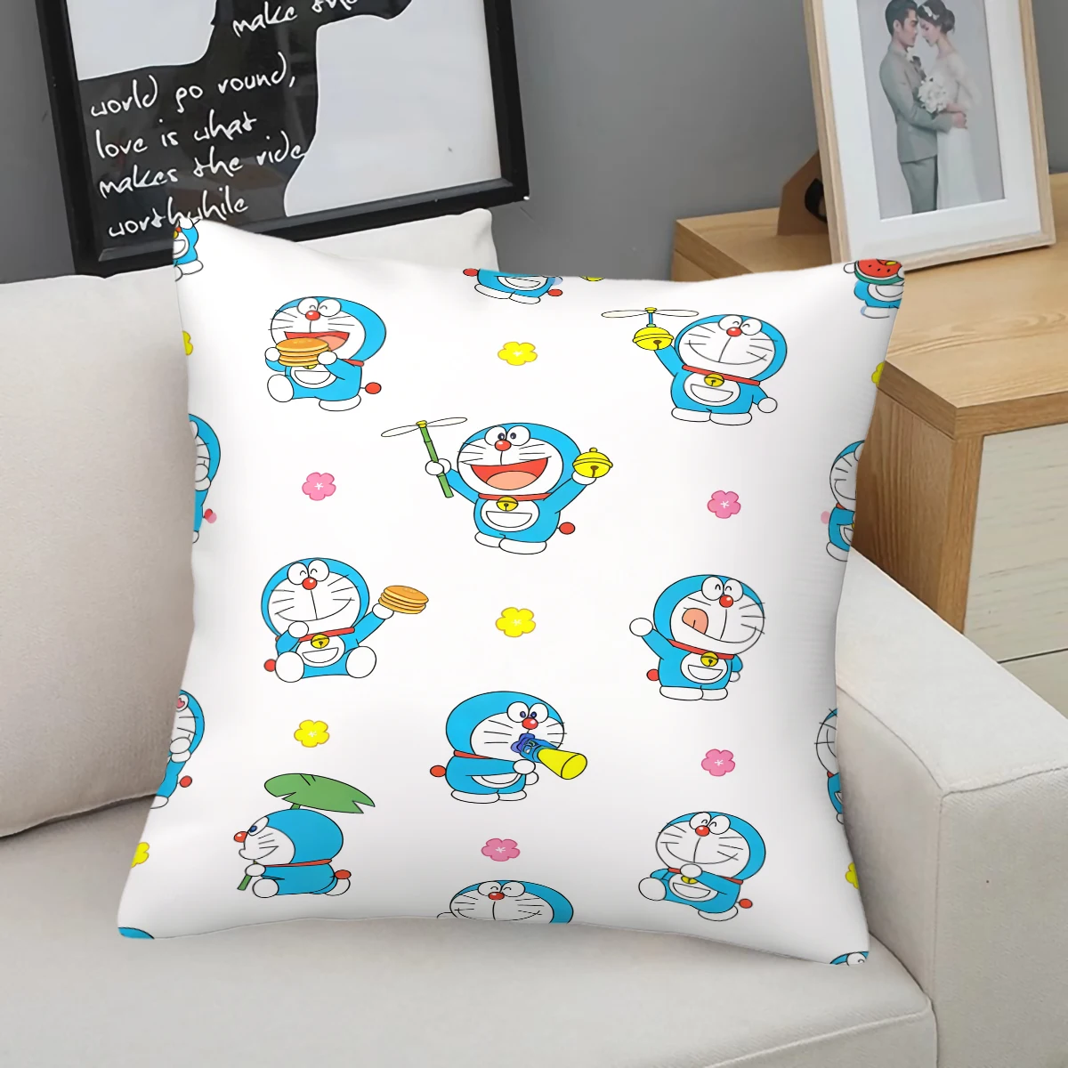 Cojín de Anime Doraemon con Relleno - Funda de Almohada de Felpa Corta con Estampado de Doble Cara Azul y Blanco para Cama o Sofá, Regalo Nostálgico