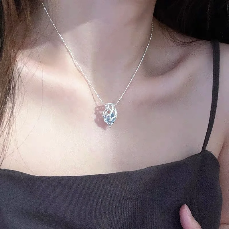 

Aquamarine Stone Women Necklace Blue Crystal Pendant Elegant Collarbone Chain