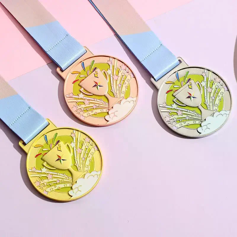 Gold Plated Award Medal With Exquisite Trophy Pattern Comfortable Lanyard For School Sports Kids Contests Award Ceremonies