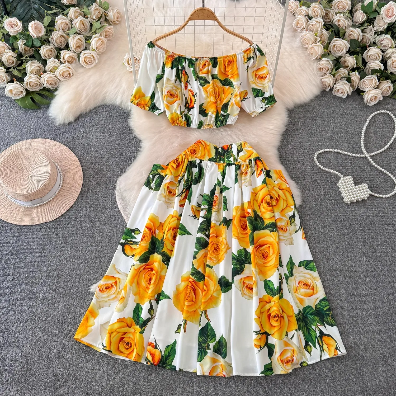 

Summer Holiday Runway Two Piece Set Women's Off Shoulder Short Crop Tops + Floral Print Pockets Buttons Skirt Suit Outfits 597