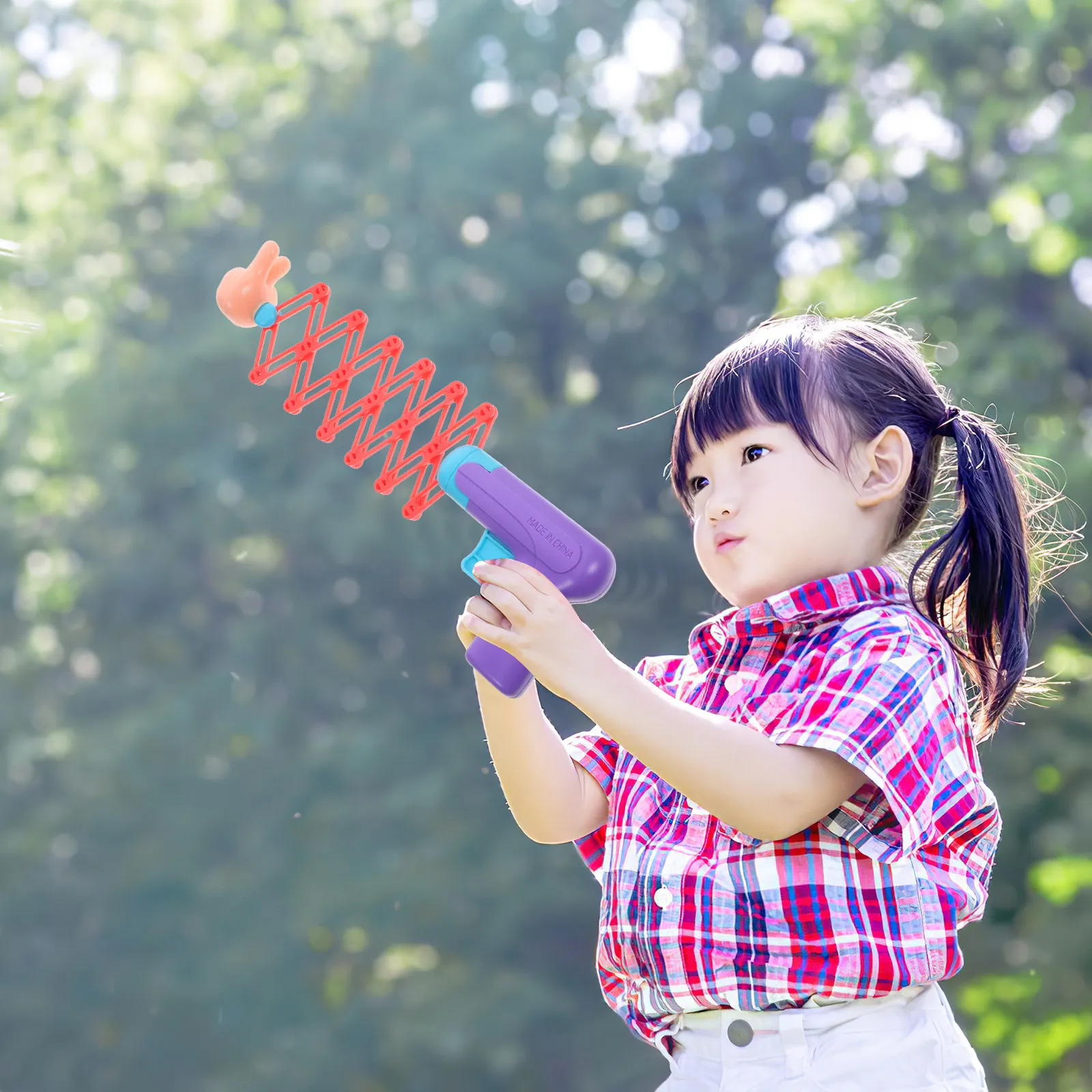 

2Pcs Telescopic Spring Fists Creative Stress Relief Prank Prop Indoor Outdoor Game for Kids Party Fun Toys for Kids