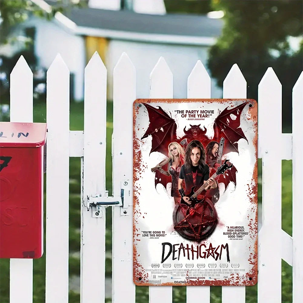 قم برفع ديكور منزلك أو البار أو الرجل الكهف أو المرآب باستخدام لافتة معدنية عتيقة مكونة من قطعة واحدة تتميز بملصق فيلم Deathgasm