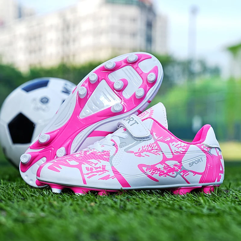

Children's Cleats: Specially Designed For Matches and Training, These Soccer Shoes With Studs are Suitable For Boys and Girls.