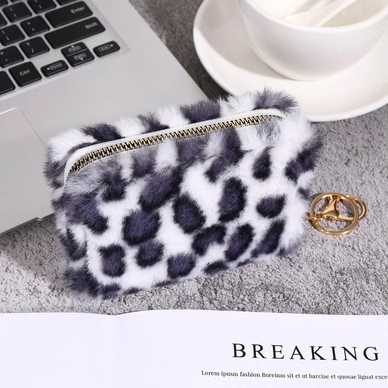 Kreatywna pluszowa portmonetka Fashion Leopard Pattern Wallet Women Zipper Keychain Clutch Purse Coin Pouch Card Bag Id Card Holder