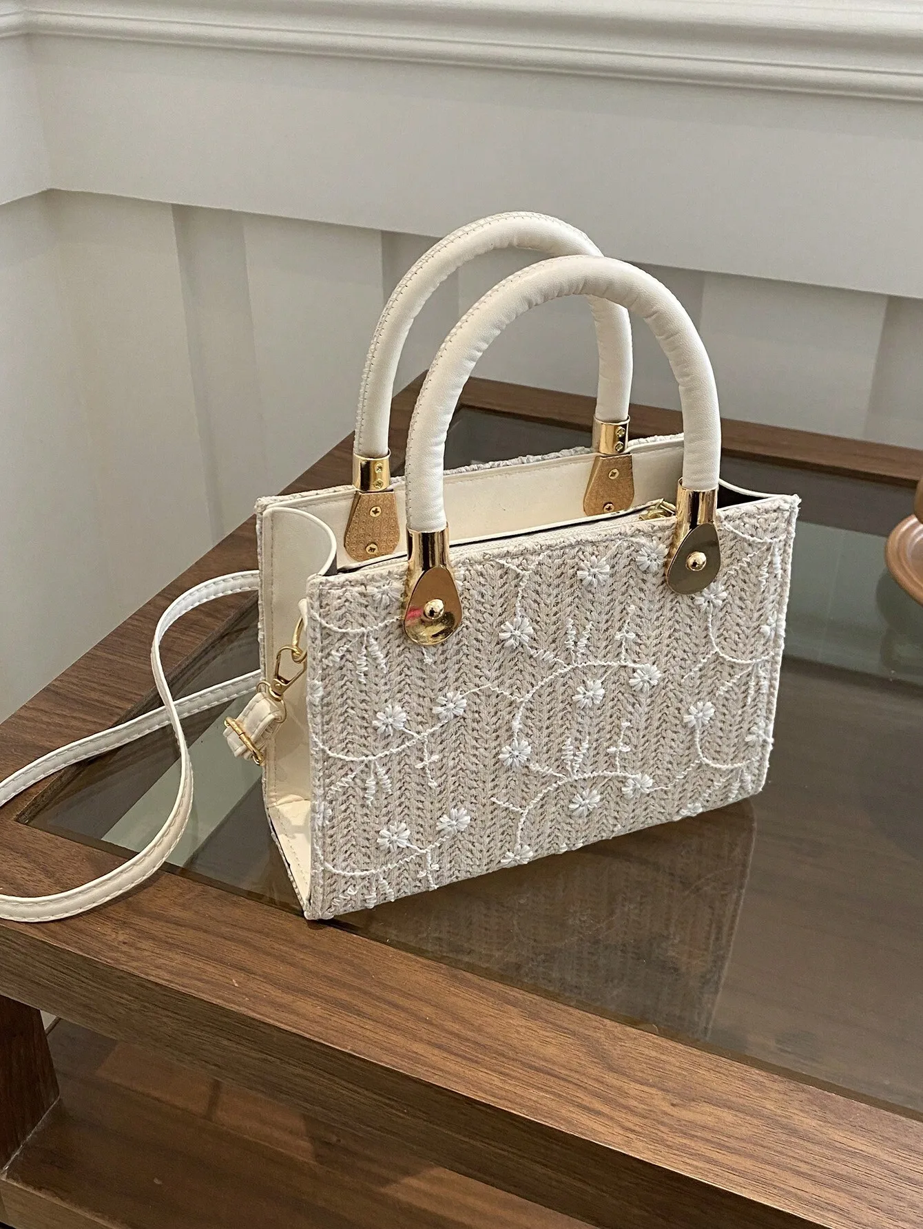 

1pc Women's Solid Color Embroidered Textured Stone Pattern Handbag, Shoulder Bag, Zipper Closure, Elegant Straw Tote Bag, Suitable For Summer Beach, Travel, Shopping, Photography, Also A Great Gift For Girlfriend Or Mother