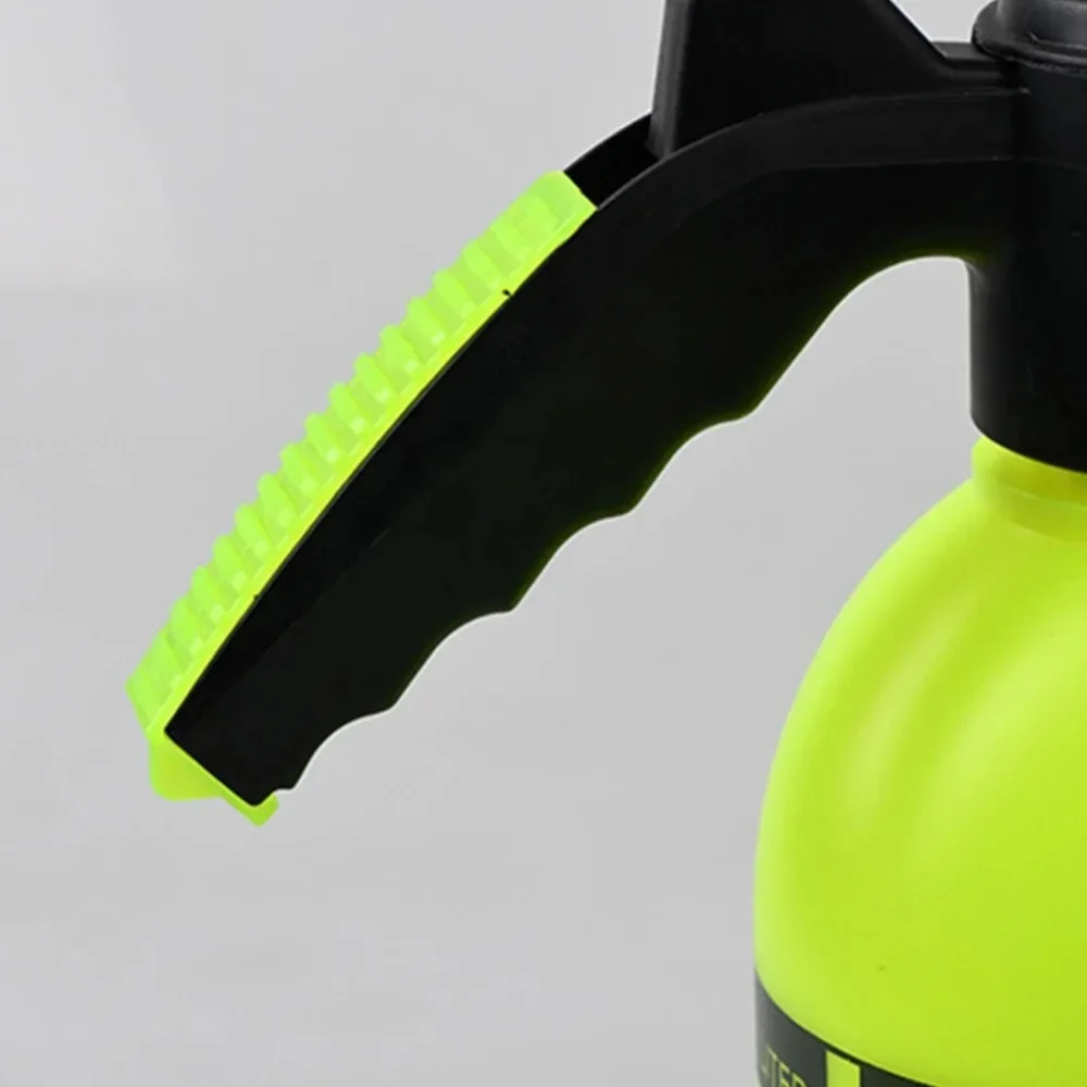 2L Pump Foam Sprayer,Foaming Pump Sprayer,0.5 Gallon Car Wash Sprayer,Hand Pressurized Soap Sprayer For Car Detailing