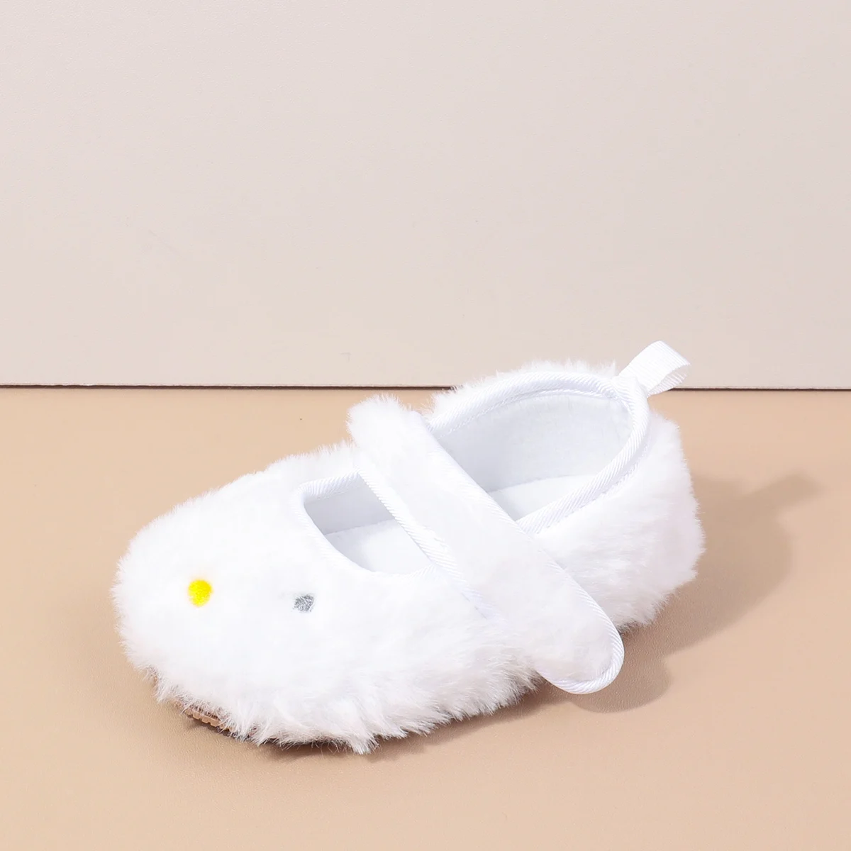 Autumn Winter Baby Princess Fluffy Design Fur-lined Baby Shoes for Learning to Walk Anti-Slip Non Slippery Soft Rubber Soles